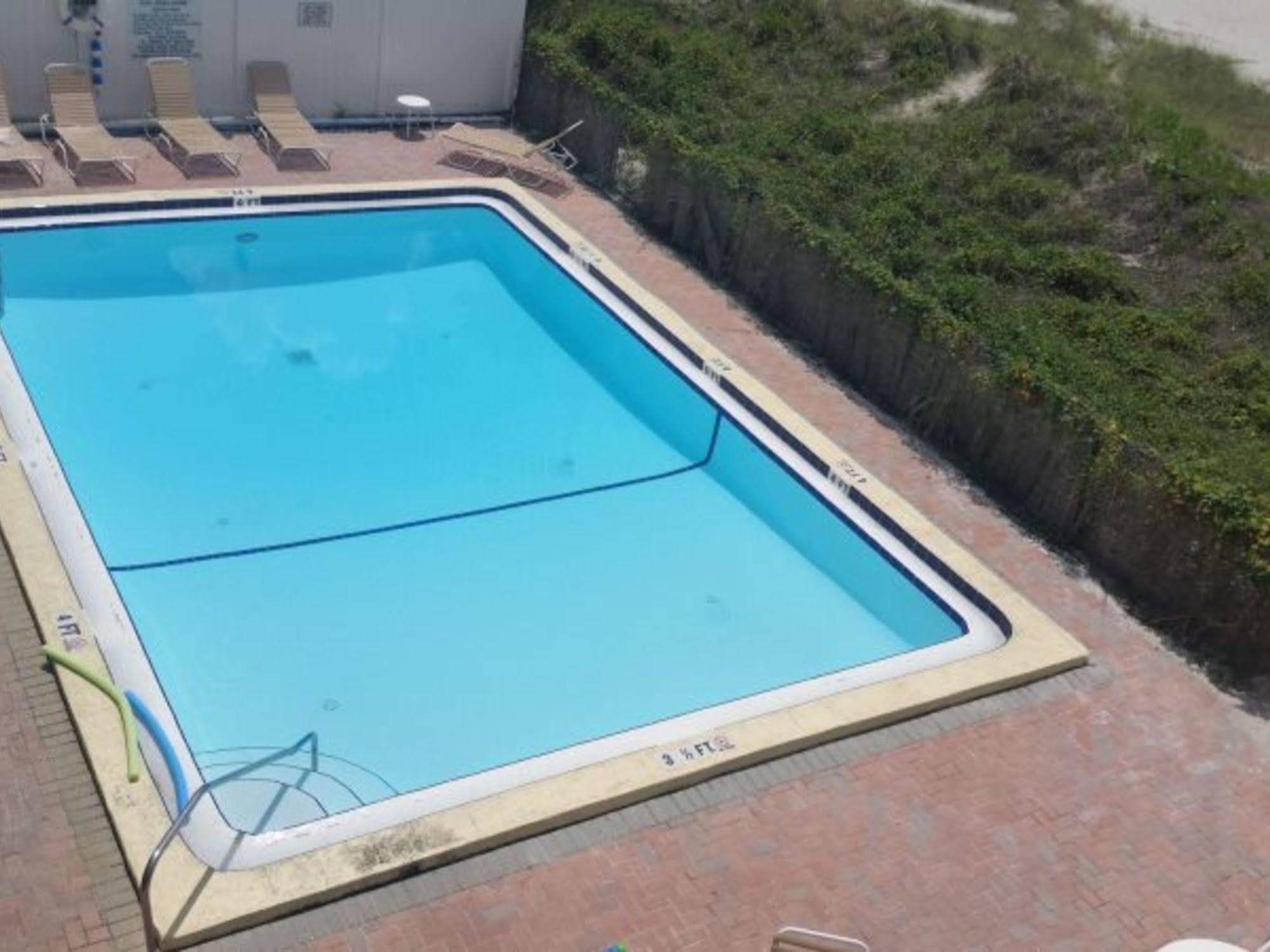 Club Bamboo South - Bradenton Beach Eksteriør billede