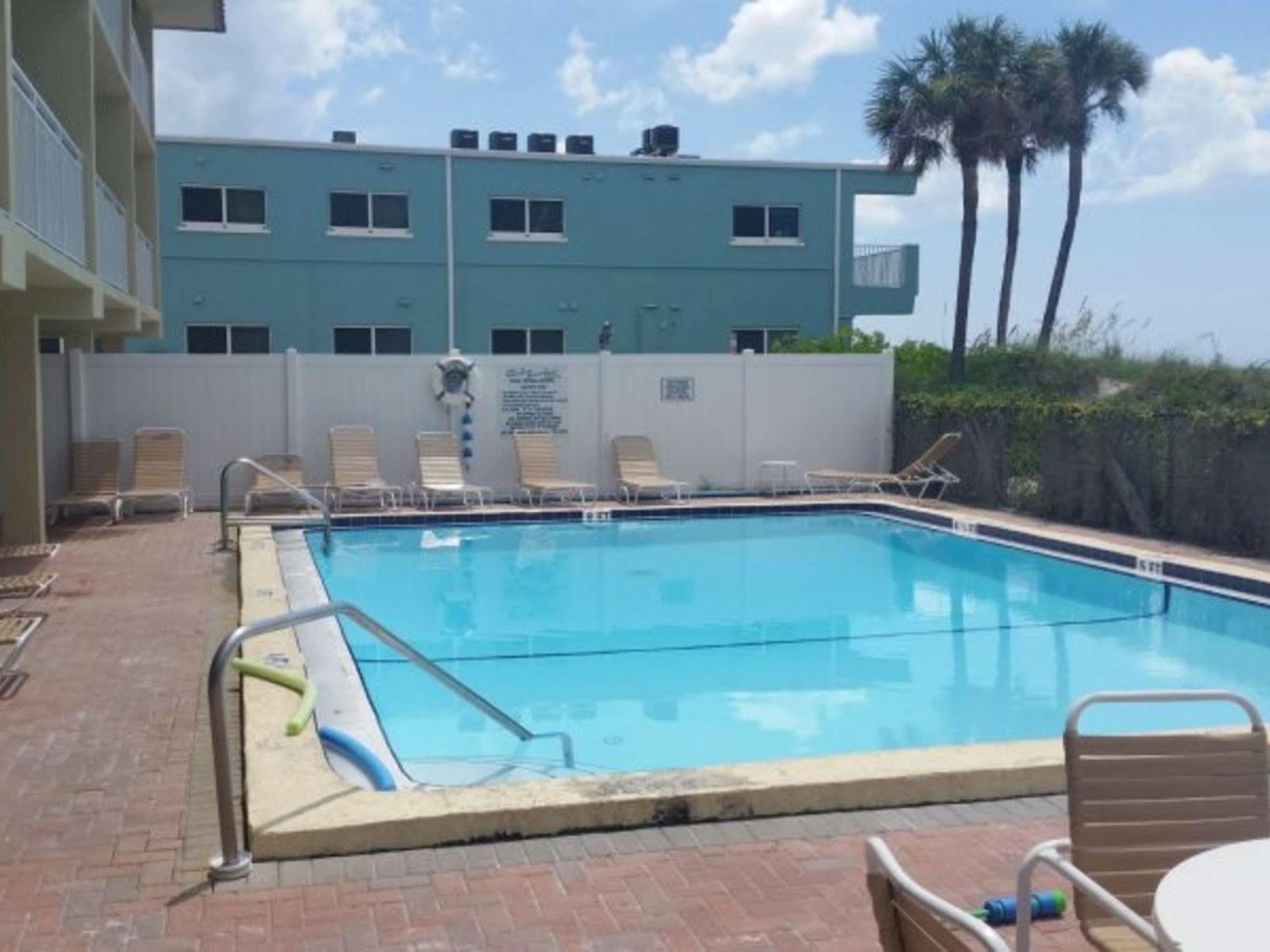 Club Bamboo South - Bradenton Beach Eksteriør billede